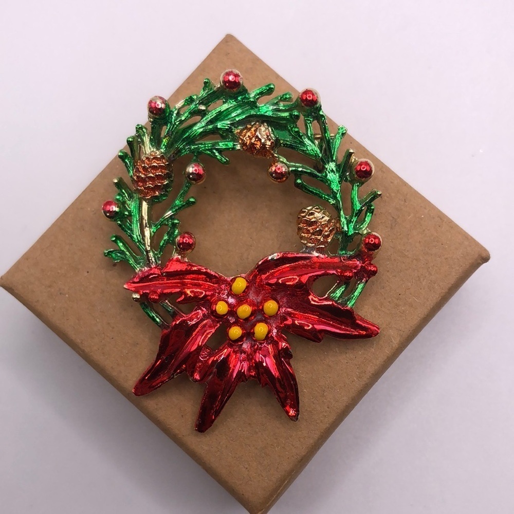 Vintage Christmas Wreath Pin